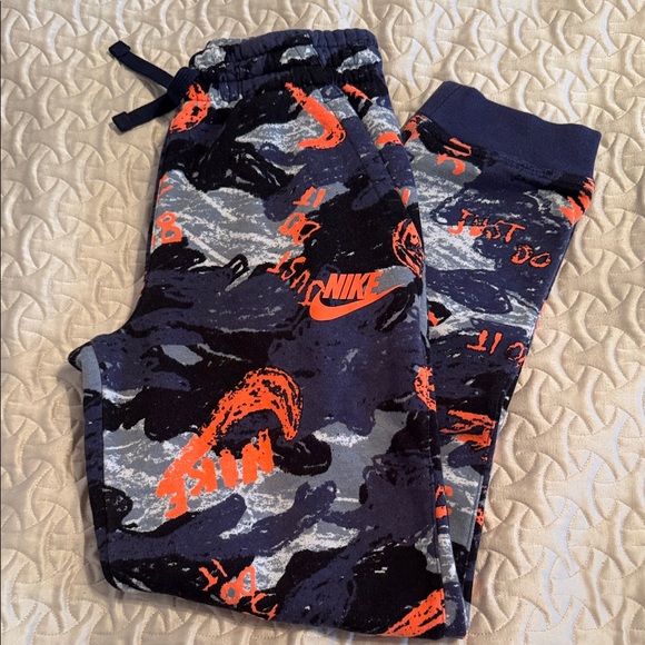 Nike Kids Camo Print Joggers Blue Orange Large - Picture 2 of 6